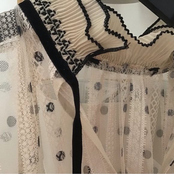 Transparent blouse - Picture 3 of 3